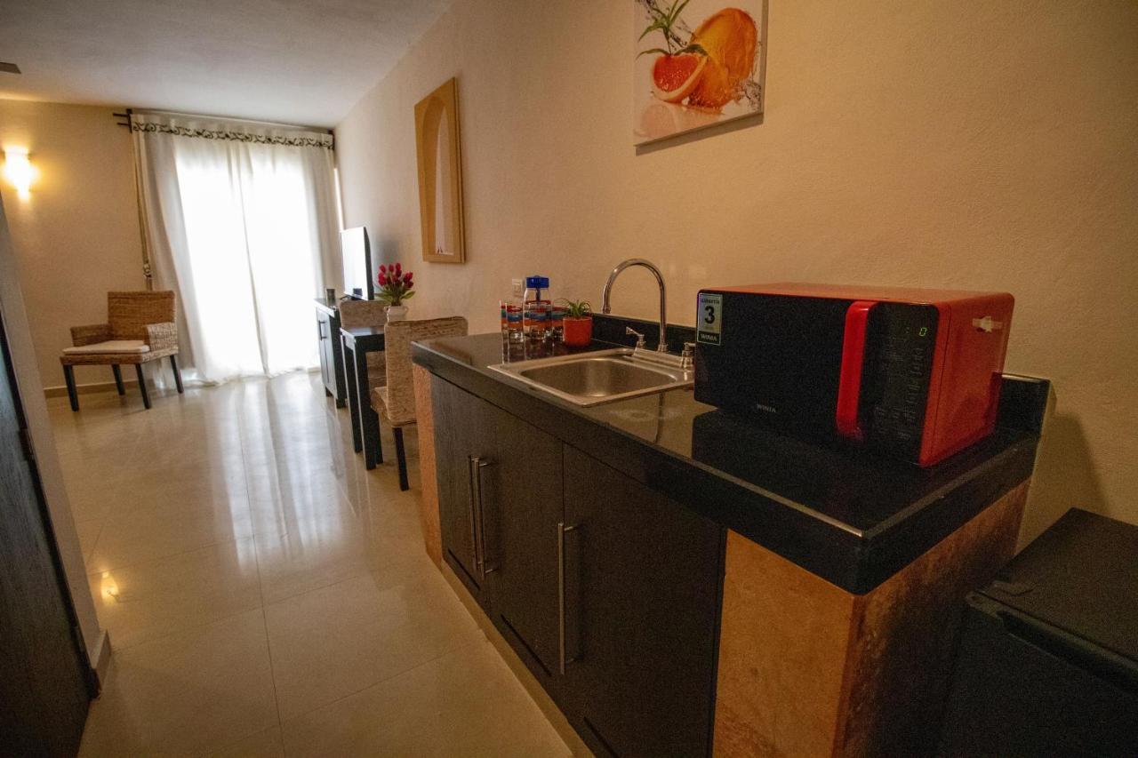 Hotel Villas Segovia Плая-дель-Кармен Экстерьер фото