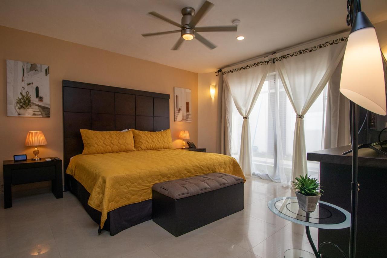 Hotel Villas Segovia Плая-дель-Кармен Экстерьер фото