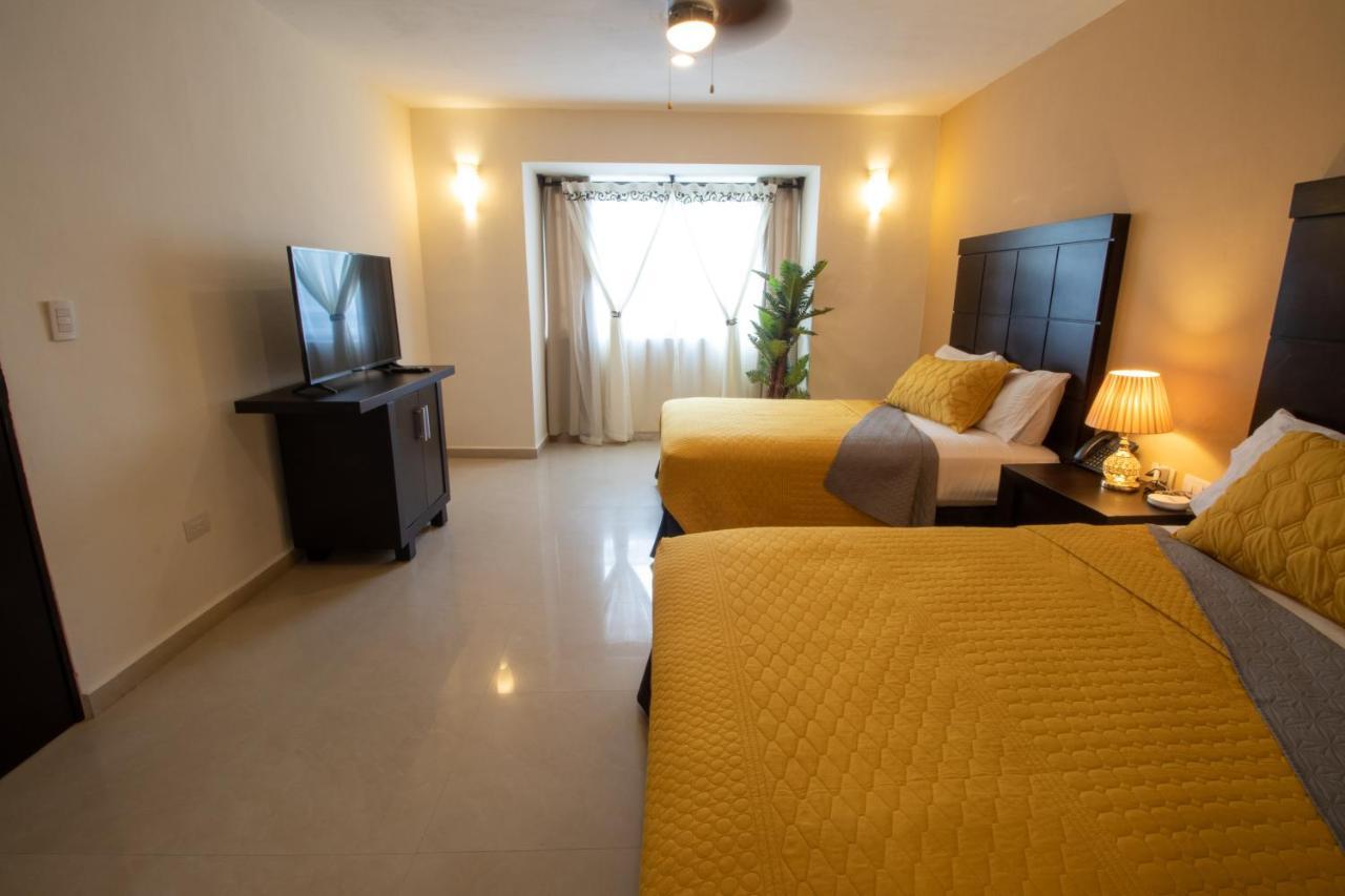 Hotel Villas Segovia Плая-дель-Кармен Экстерьер фото