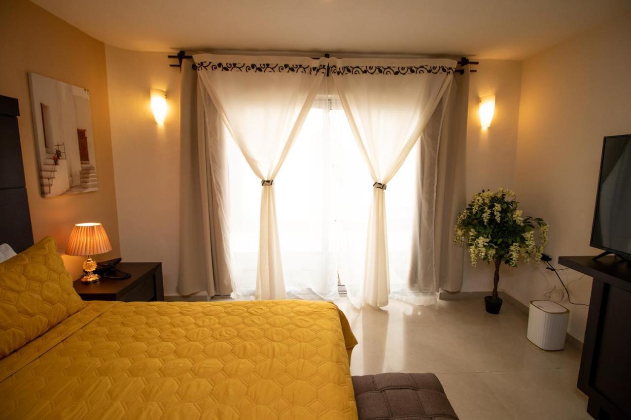 Hotel Villas Segovia Плая-дель-Кармен Экстерьер фото