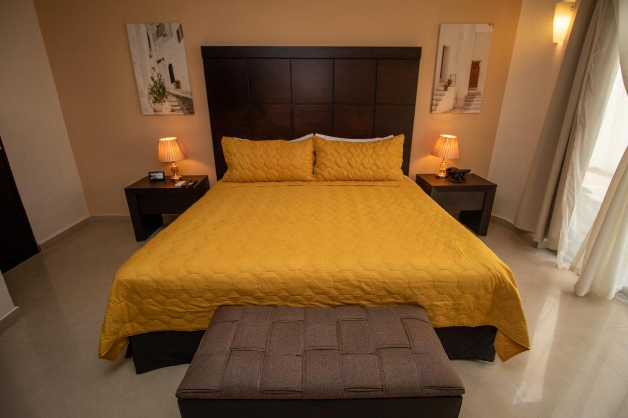 Hotel Villas Segovia Плая-дель-Кармен Экстерьер фото